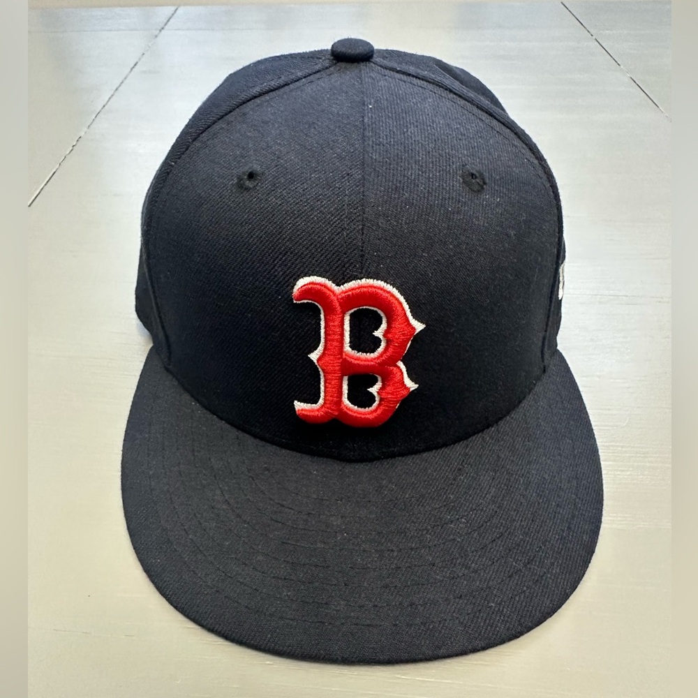 Boston Red Sox New Era Cap EUC Size 6 7/8